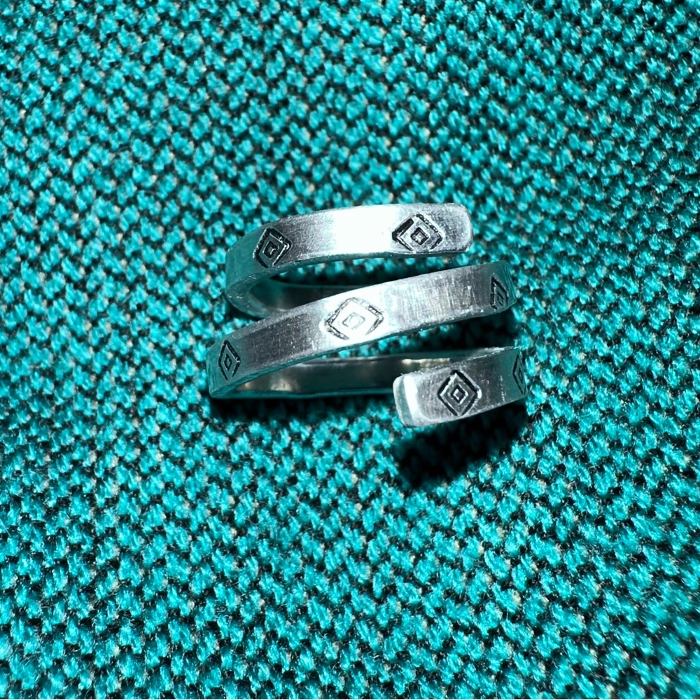 Adjustable Aztec Ring - Picture 2 of 3
